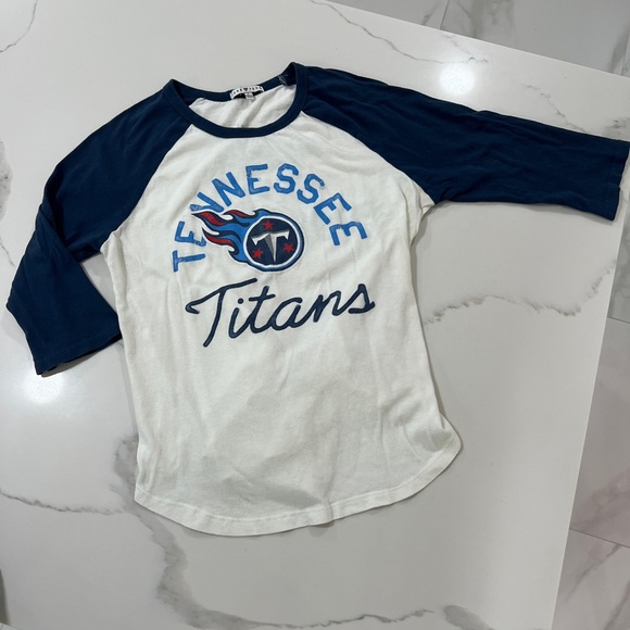 Tennessee Titans 3/4 sleeve Henley Tee sz. L - Picture 2 of 5